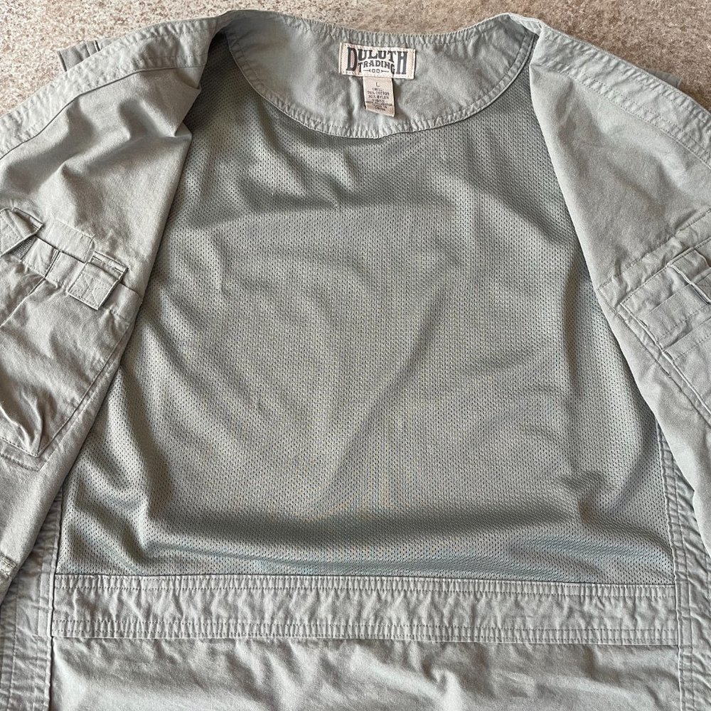 Utility Vest - Picture 7 of 8